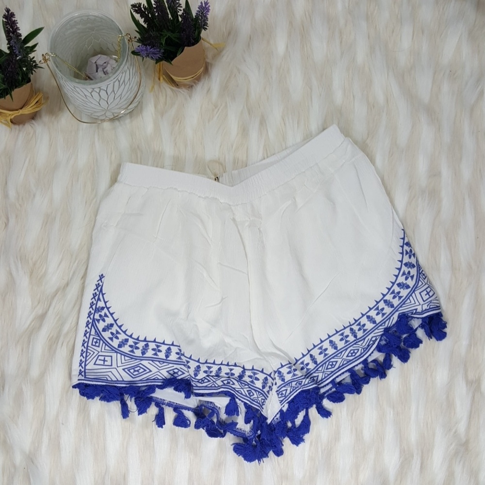Nwt Boho Tassle Hem Summer Shorts